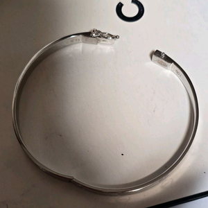 18k화이트골드 뱅글팔찌