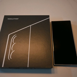 갤럭시 폴드7 512GB 실버 쉐도우 팔아요