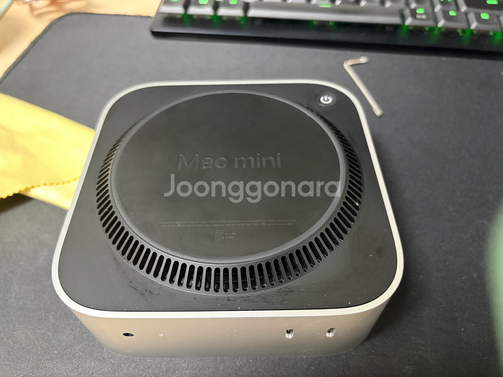 M4맥미니 기본형+울란지케이스+캐링케이스+거치대 판매합니다.--5