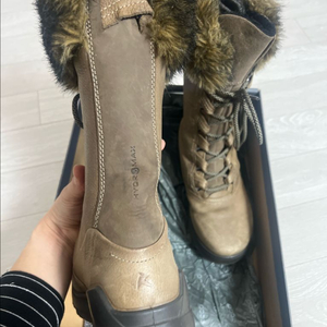 Ecco 여성 겨울 부츠 39사이즈 -새상품수준