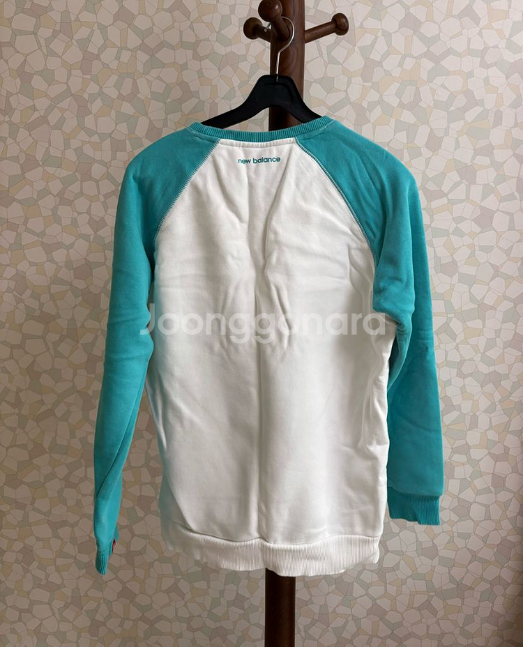 [뉴발란스] 맨투맨 90 M사이즈--1