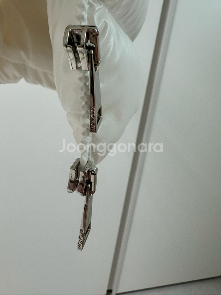 몽클레어 가니 패딩 (여성)--4