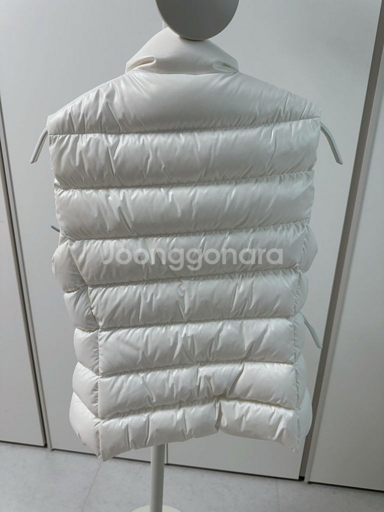 몽클레어 가니 패딩 (여성)--2