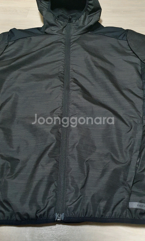 데카트론 기능성 런닝 바람막이 자켓 점퍼.상태최상.사이즈L 100 라지--1
