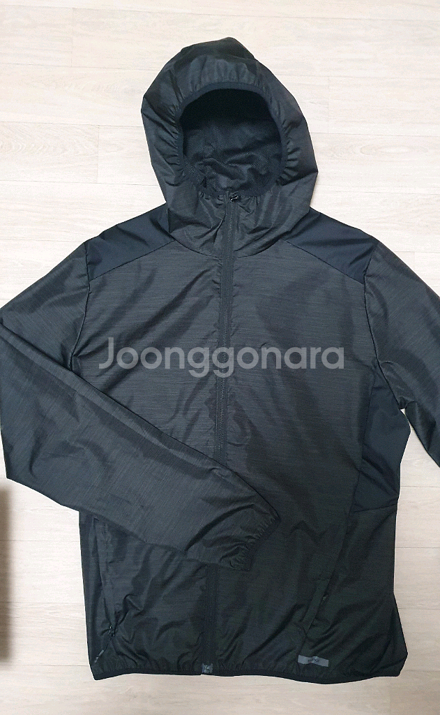 데카트론 기능성 런닝 바람막이 자켓 점퍼.상태최상.사이즈L 100 라지--0