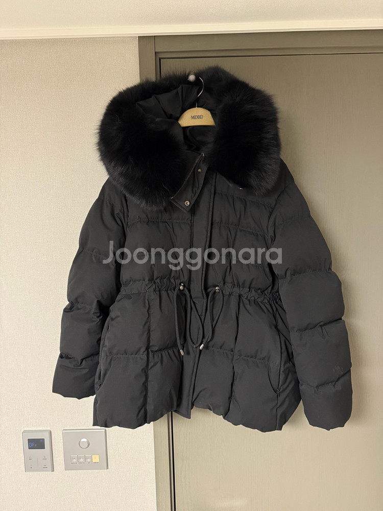 정가19만 베니토 폭스퍼 블랙 후드 퍼 패딩--7