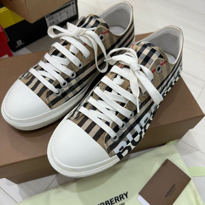 버버리 정품 라크홀 스니커즈 체크 베이지