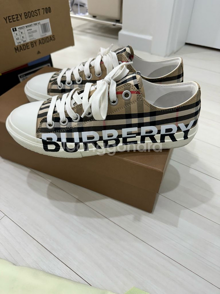 버버리 정품 라크홀 스니커즈 체크 베이지--6
