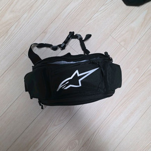 알파인스타 가방 판매합니다