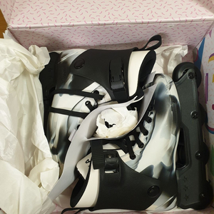 임팔라 인라인 스케이트 us9 사이즈 새제품 팝니다.