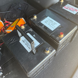 HY-QCQT-100A 리튬인산철 12V 100Ah 배터리 3개