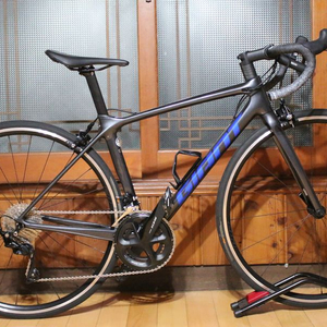 자이언트 TCR 어드밴스 2 KOM 로드