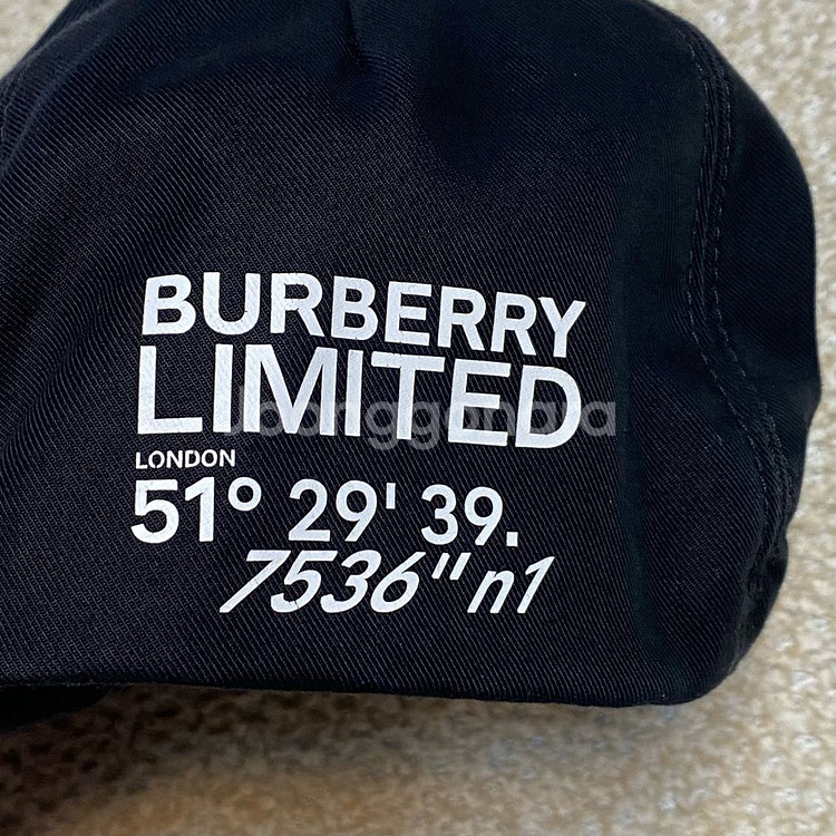 (정품) 버버리 키즈 블랙 아이콘 스트라이프 트리밍 캡 4Y-6Y--3