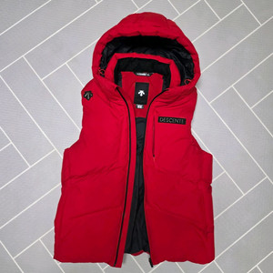 데상트 패딩 조끼. 100사이즈팝니다.새제품.급매.