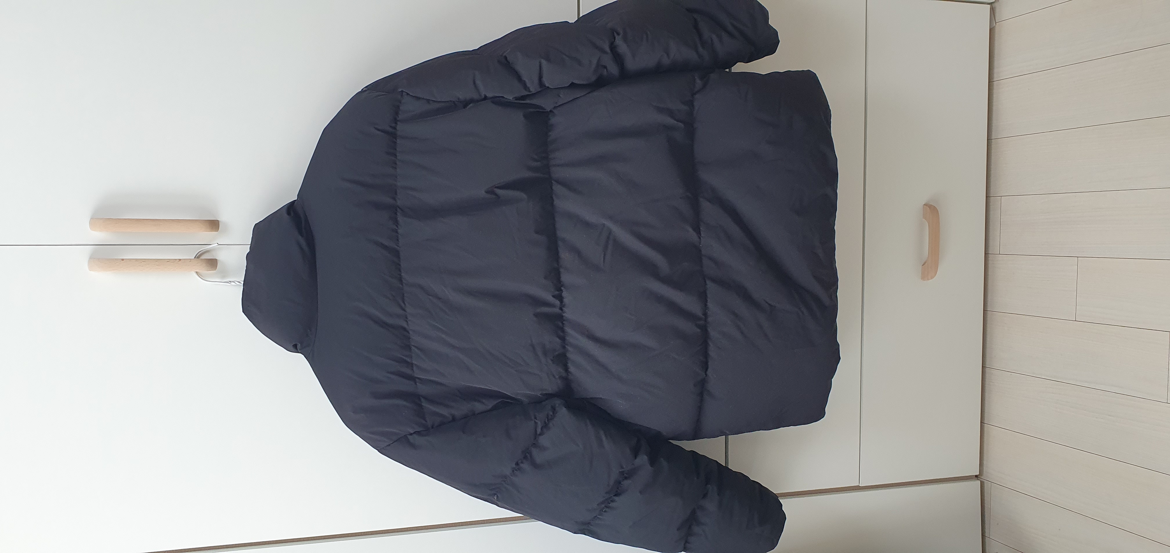 게스 스탠넥 푸퍼 다운 점퍼 패딩 판매--1