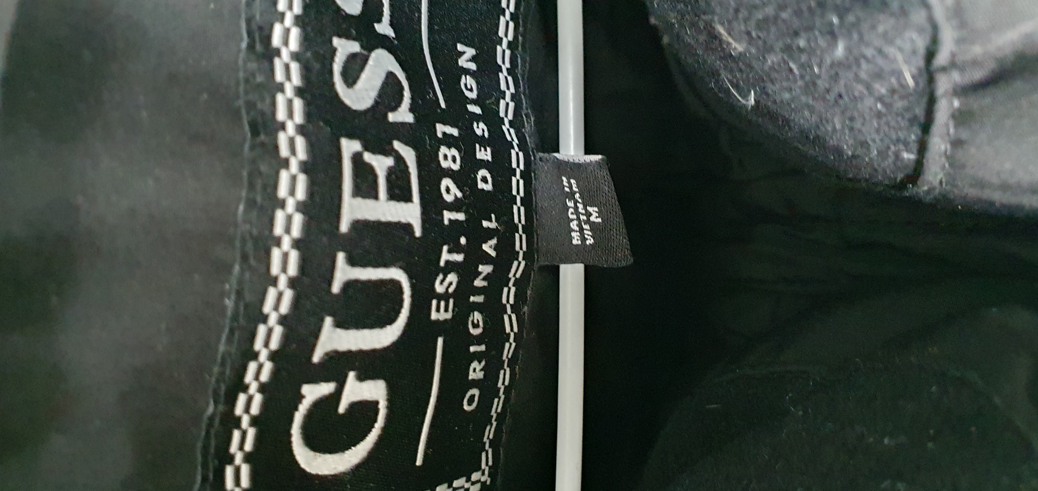 게스 스탠넥 푸퍼 다운 점퍼 패딩 판매--2