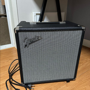 펜더 럼블 25 베이스 앰프