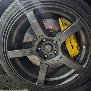 18인치 막휠 타이어 통으로 팝니다.