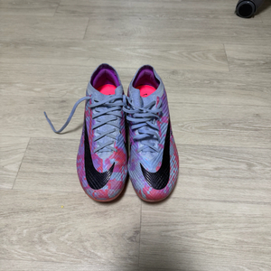 나이키 머큐리얼 축구화