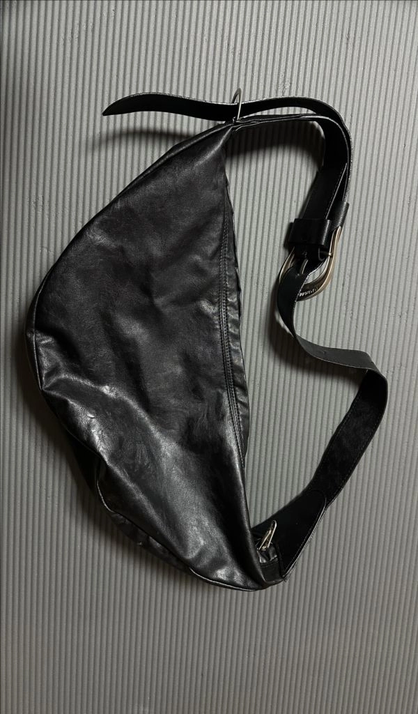 이우가마카라스 H-Buckle leather bag 이미지