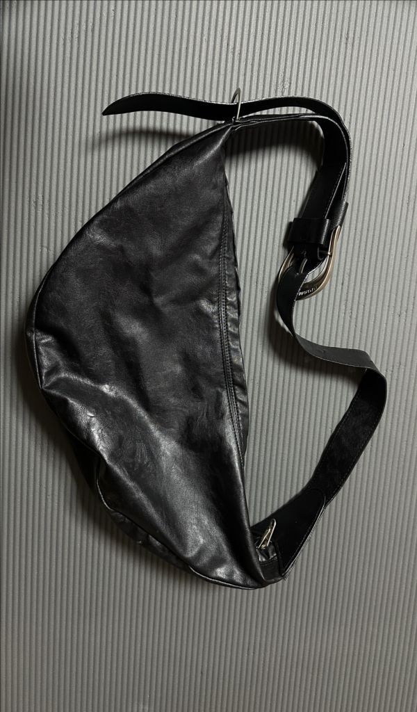 이우가마카라스 H-Buckle leather bag 이미지