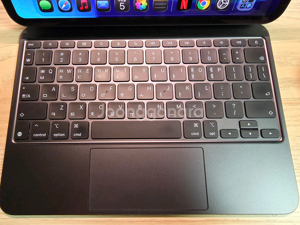 아이패드프로 m4 11인치 판매합니다--1