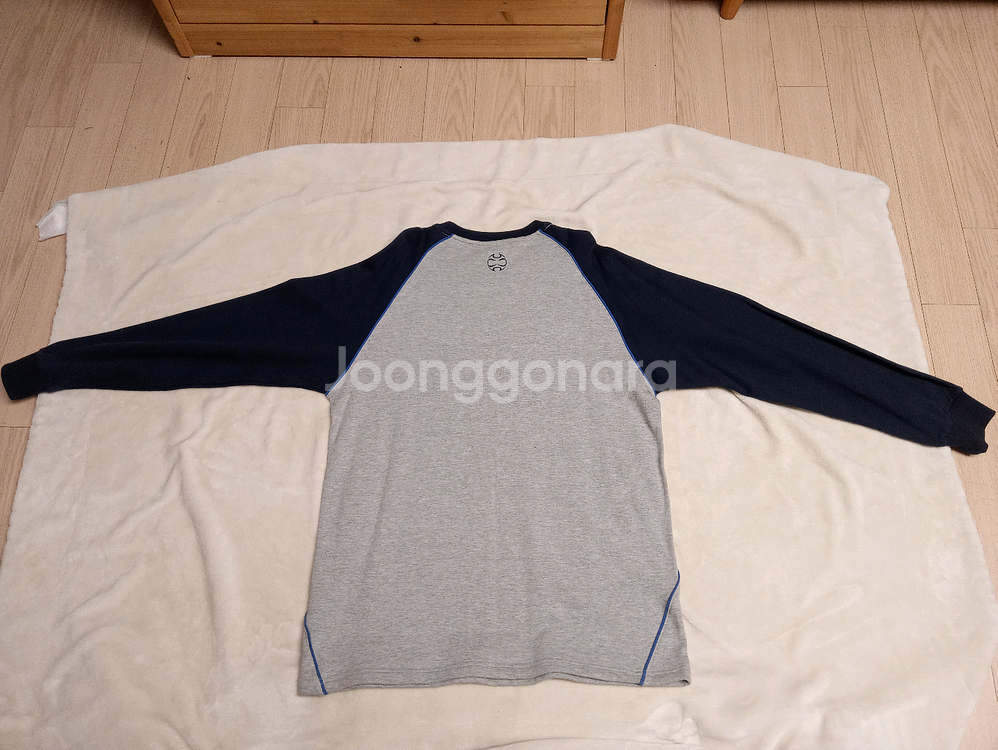 수원삼성 아디다스 스웨트탑 팝니다--3