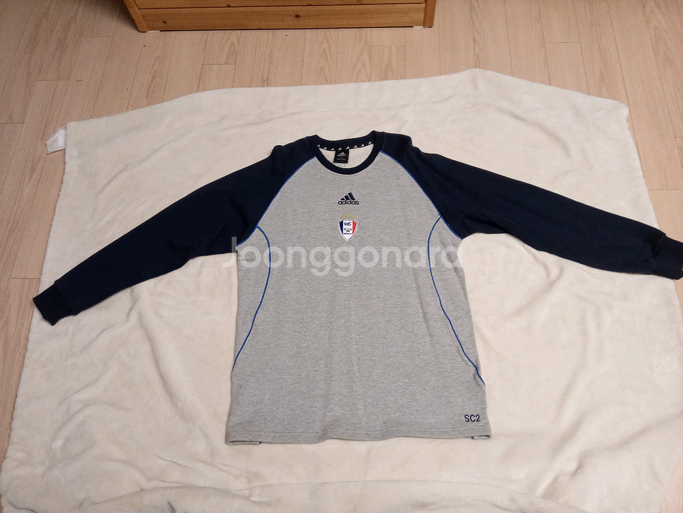 수원삼성 아디다스 스웨트탑 팝니다--0