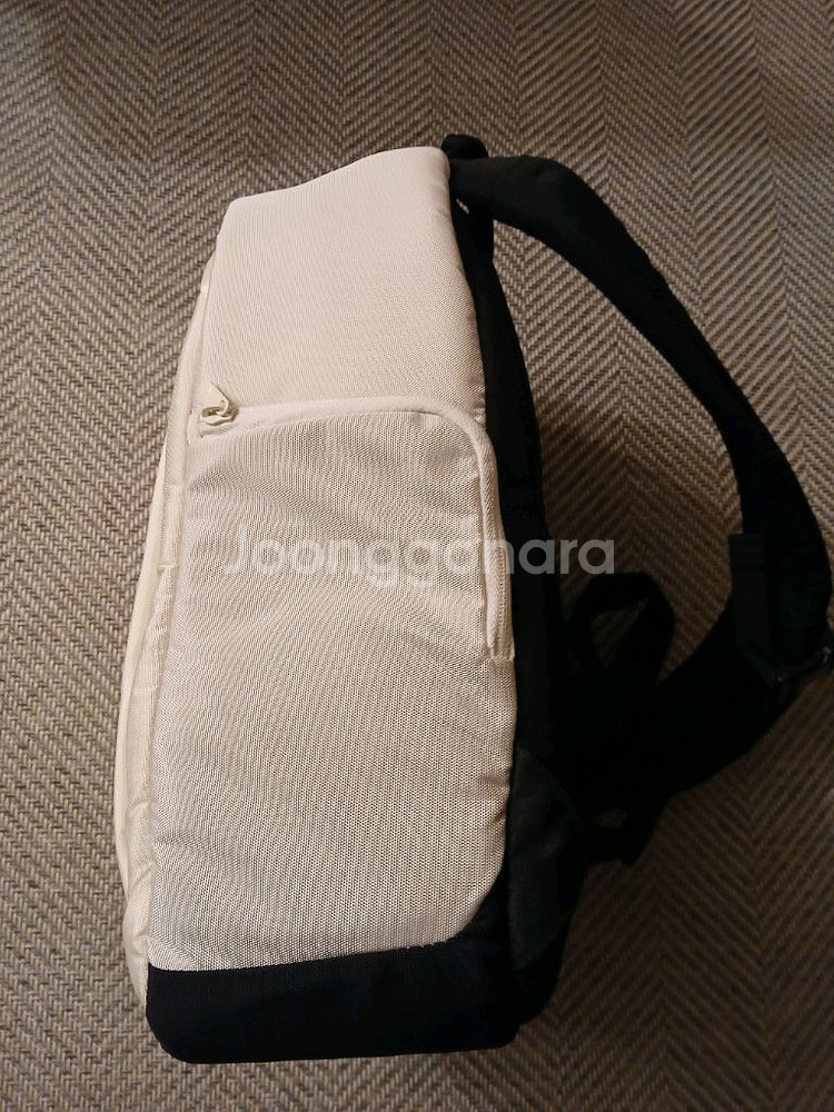 맨프로토 카메라 가방 슬링백 팝니다--5