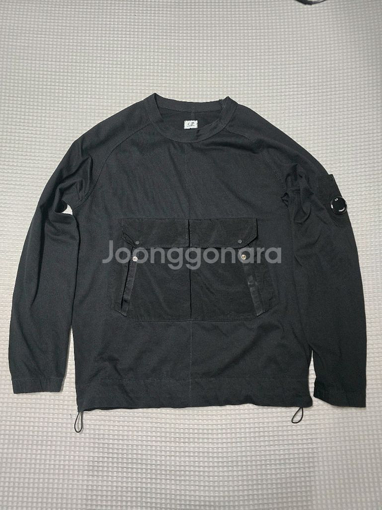 CP컴퍼니 포켓 스웻셔츠 L싸이즈 (정품인증)--0