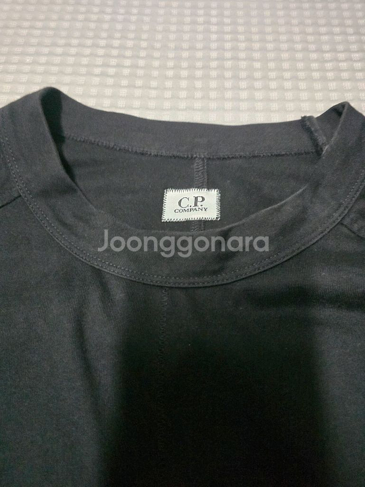 CP컴퍼니 포켓 스웻셔츠 L싸이즈 (정품인증)--3