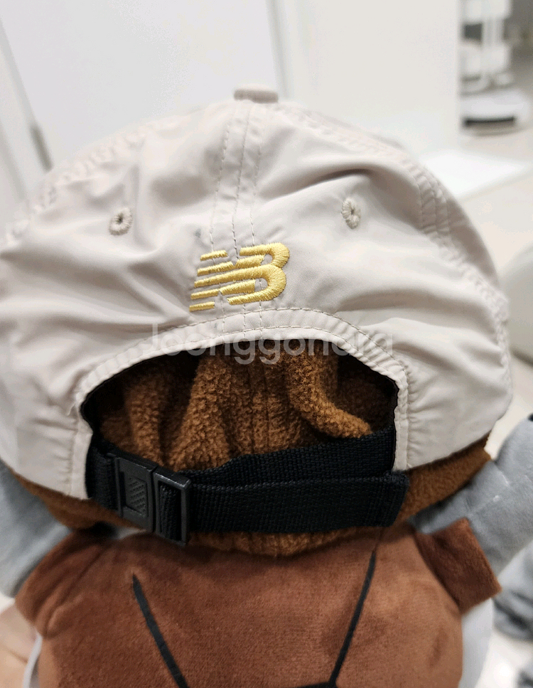 뉴발란스 키즈 이중 베이지색 모자--3