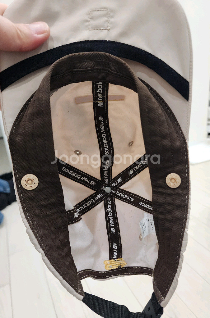 뉴발란스 키즈 이중 베이지색 모자--2