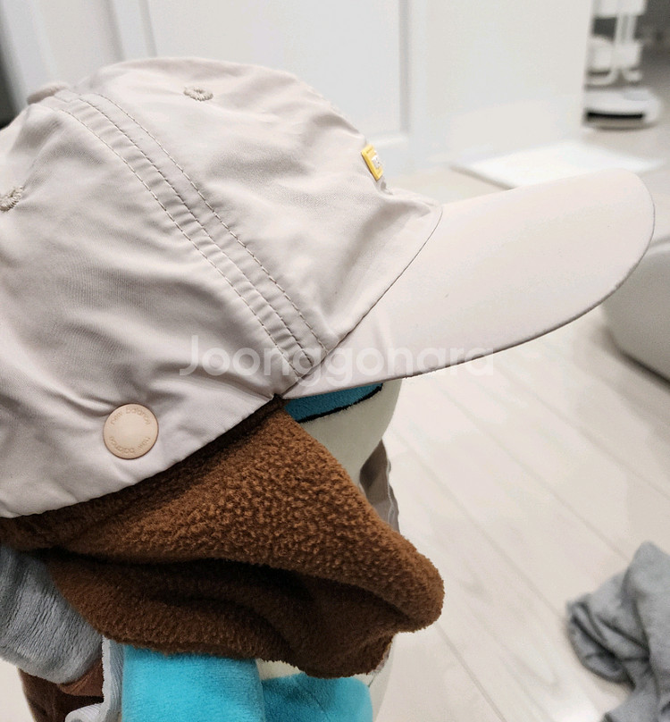 뉴발란스 키즈 이중 베이지색 모자--5