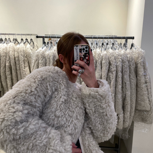 프리미엄 아웃핏 outfit 오프닝 퍼자켓 크림베이지