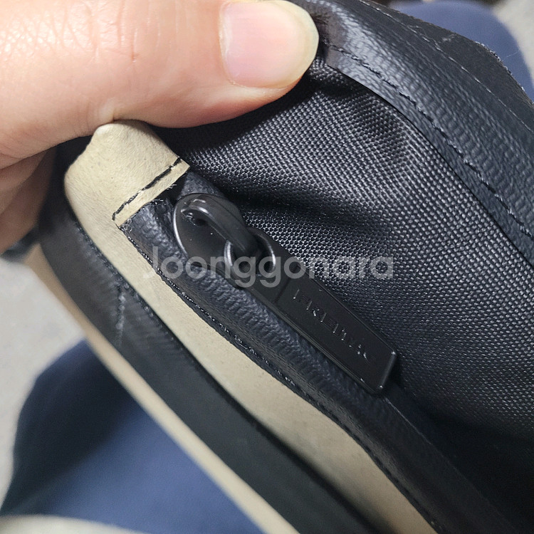 프라이탁 딕슨 검베--1