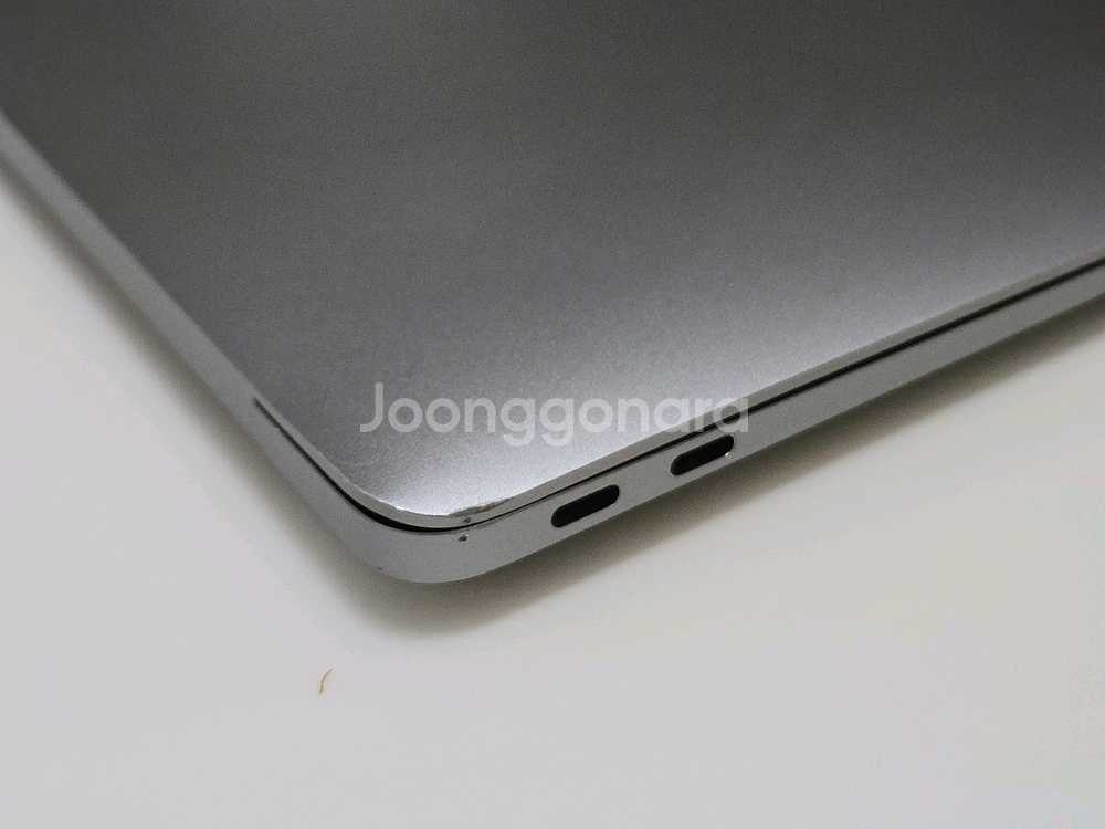 맥북에어 M1 스페이스 그레이 기본형 싸게 팝니다--3