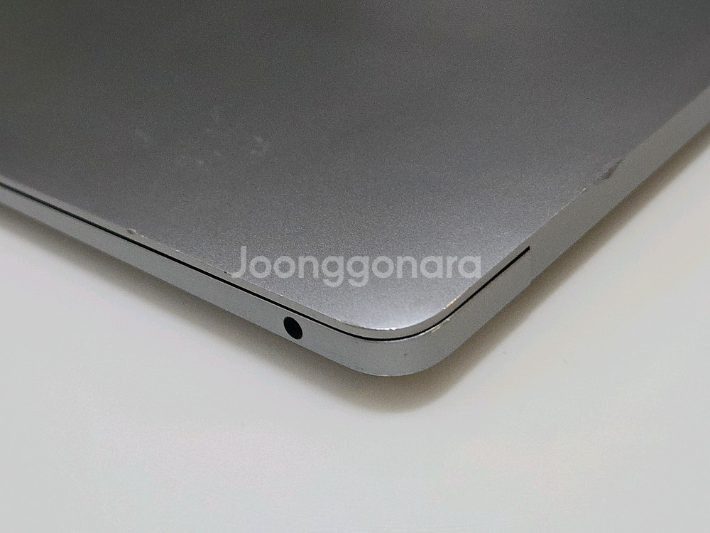 맥북에어 M1 스페이스 그레이 기본형 싸게 팝니다--4