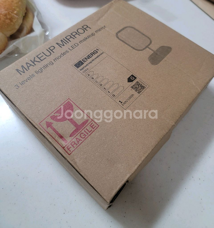 미개봉새제품)LED 화장대거울 접이식휴대용 터치식 충전식미러--3