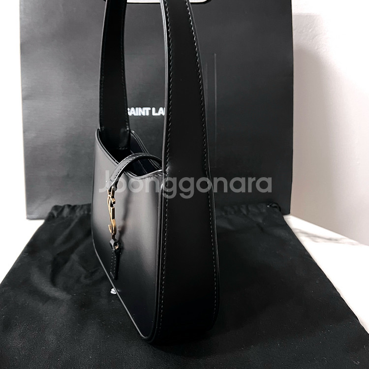 [S+급/정품] 생로랑 미니 호보백 le 5 a 7 가방 블랙--3