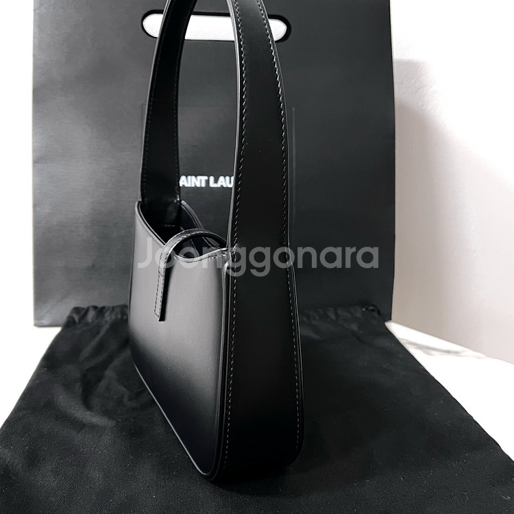 [S+급/정품] 생로랑 미니 호보백 le 5 a 7 가방 블랙--4