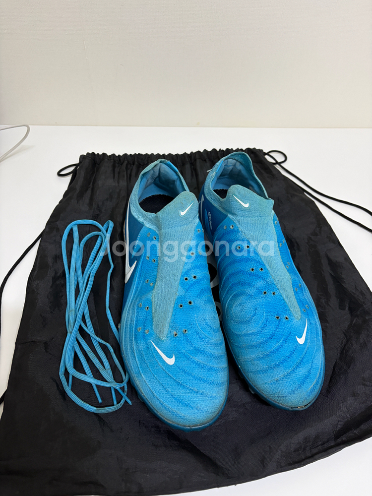 나이키 팬텀 GX2 프로 TF 축구화 270--0