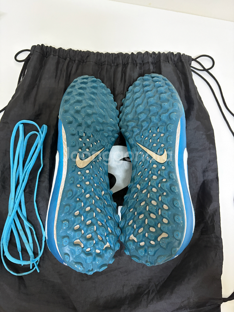 나이키 팬텀 GX2 프로 TF 축구화 270--2