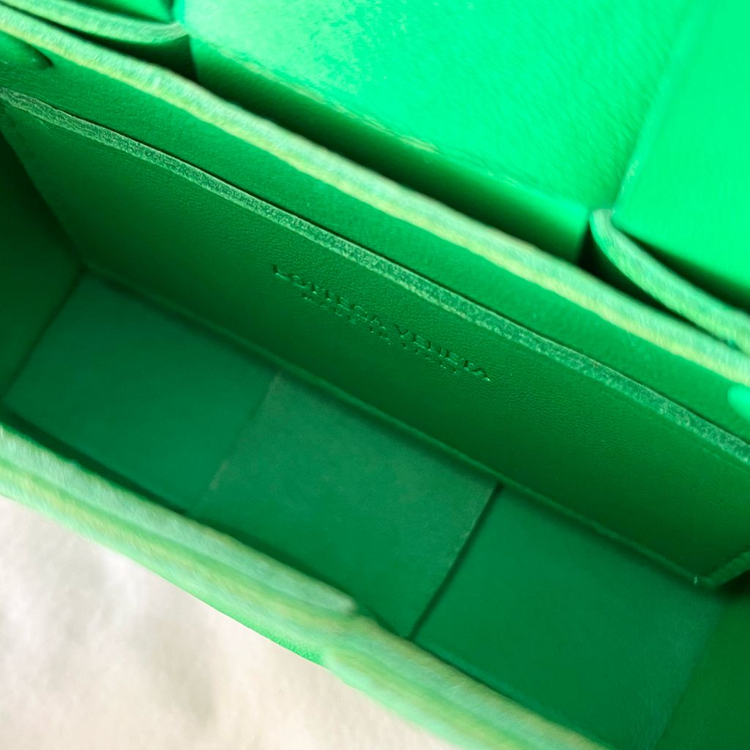 보테가베네타 미니 카세트백 레더 그린 크로스백 가방--5