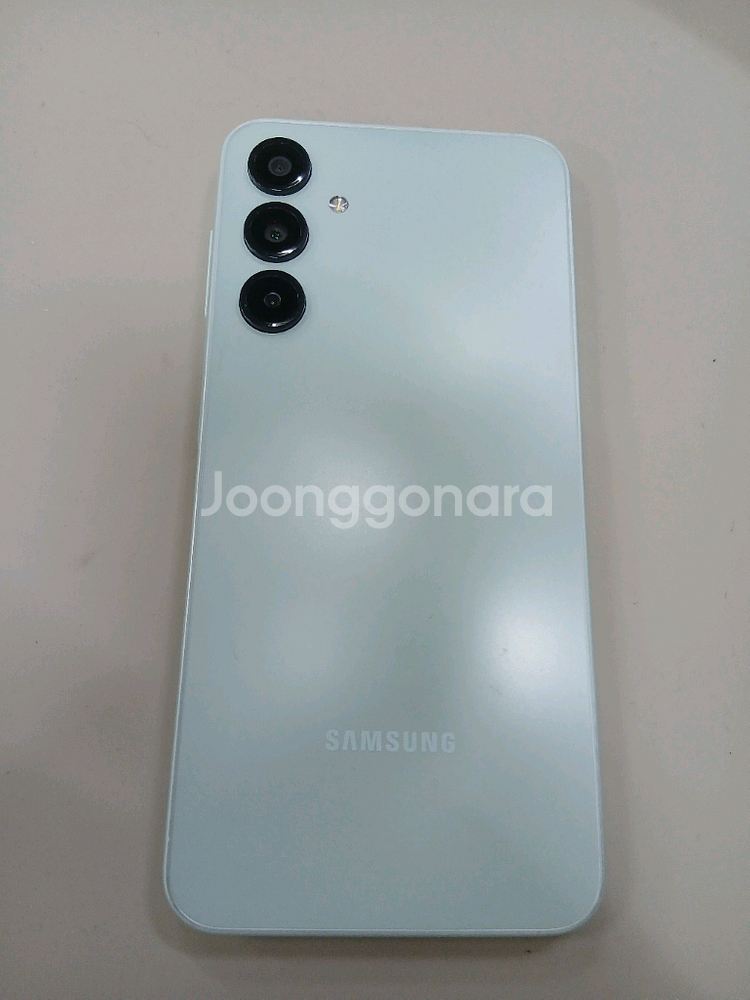 갤럭시A16 128GB 민트 25년식 상태 깨끗 합니다.--2