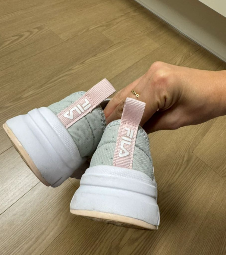 휠라 필라 운동화 실착5회 미만 170사이즈 유아 운동화--4