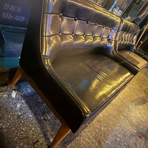 카페용 가죽 소파 2개