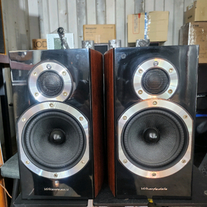 와피데일 다이아몬드 10.1 북쉘프스피커