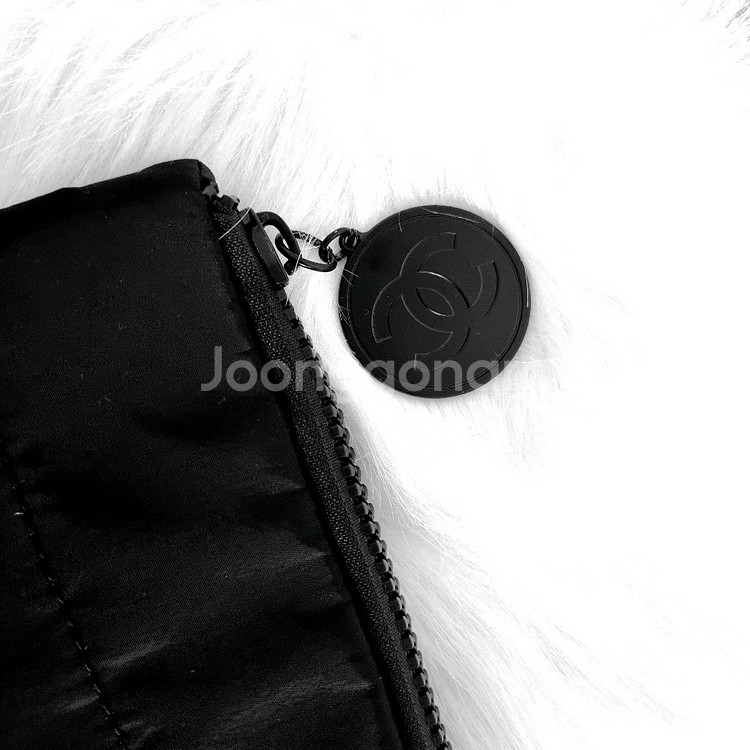 샤넬 패딩 파우치 클러치백 데일리백 블랙--7