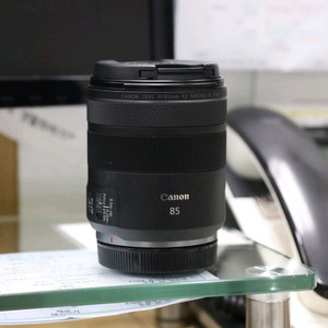 캐논 RF 85mm F2 L렌즈
